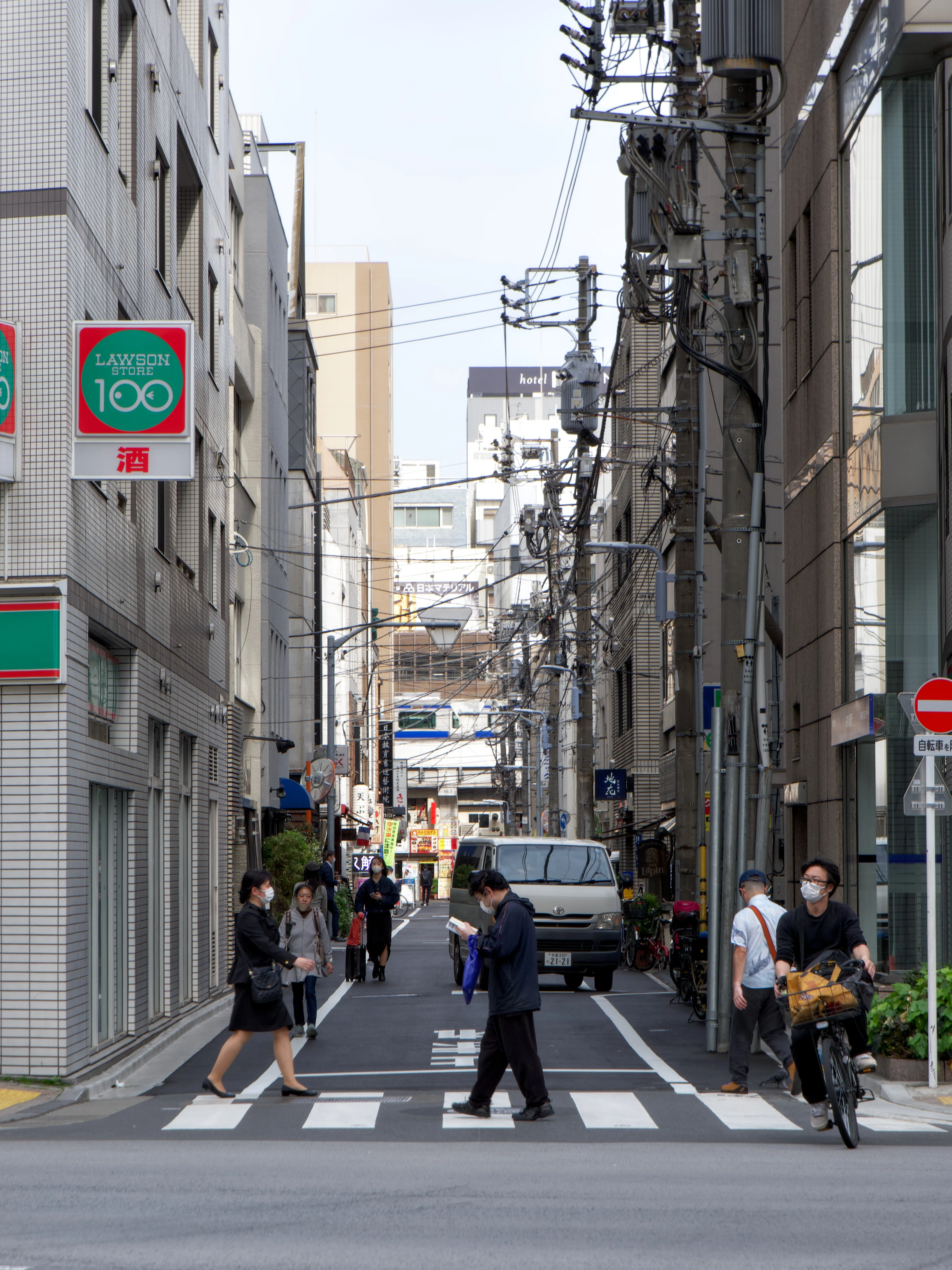 Roaming The Streets Gallery - Picture 5